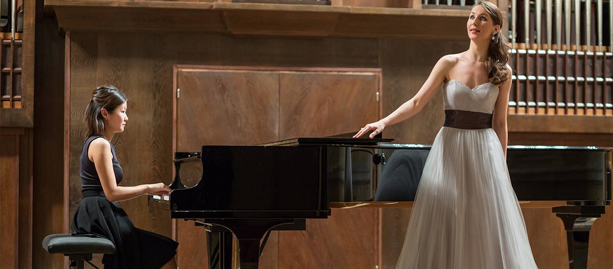 Pianist and singer performing