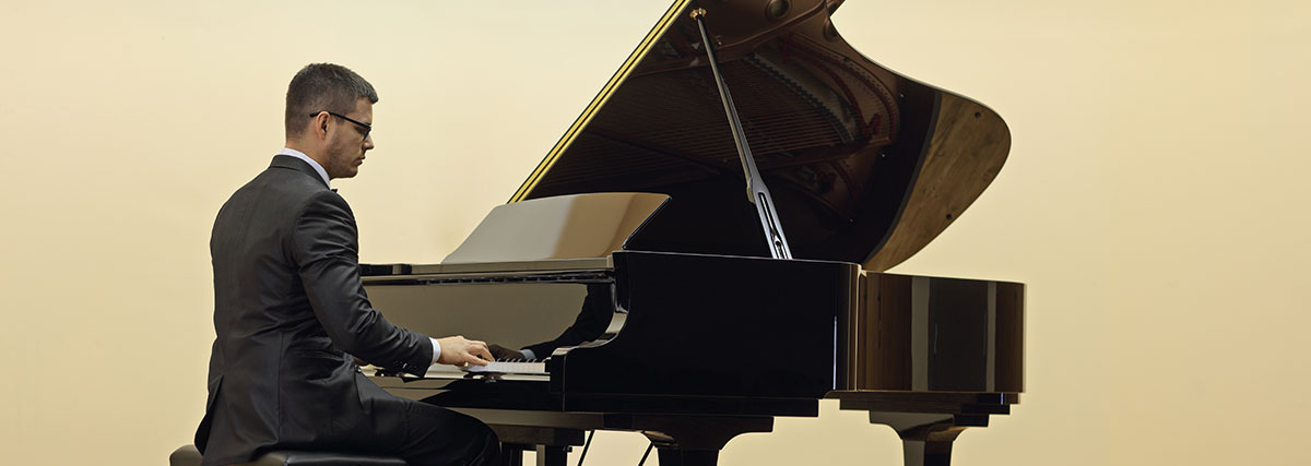 piano performing on stage